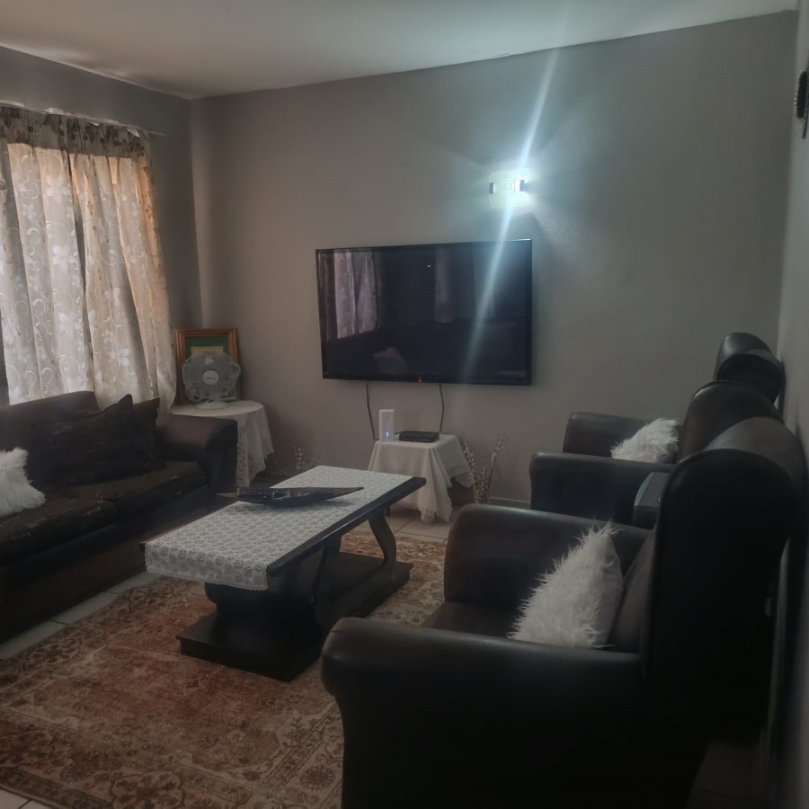 2 Bedroom Property for Sale in Sasolburg Ext 2 Free State